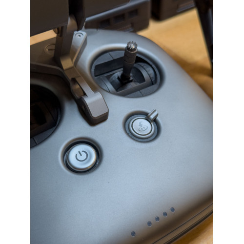 Квадрокоптер DJI Drone Inspire 2 CinemaDNG ProRes Zenmuse X5S Gimbal & MFT 15mm/1.7 ASPH Lens Professional Combo (CP.IN.00000016.01) (CP.BX.000167) | від бренду DJI