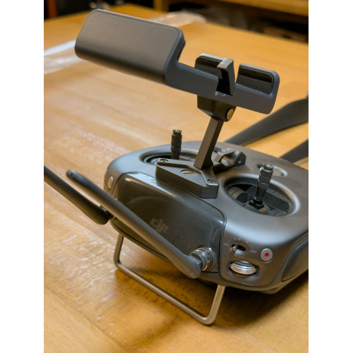 Квадрокоптер DJI Drone Inspire 2 CinemaDNG ProRes Zenmuse X5S Gimbal & MFT 15mm/1.7 ASPH Lens Professional Combo (CP.IN.00000016.01) (CP.BX.000167) | від бренду DJI