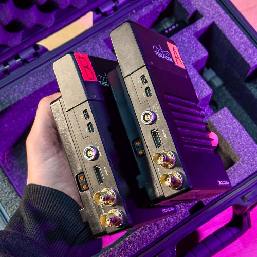 Радіосистема Teradek Bolt 500 XT SDI/HDMI Wireless TX/2xRX Deluxe Kit V-Mount (10-0935-2) (ex-demo) | від бренду