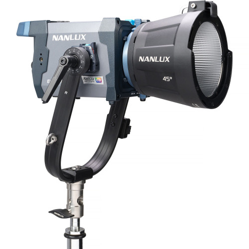 Студійне освітлення Nanlux Evoke 150C RGB LED Spot Light (Evoke 150C) | від бренду Nanlux