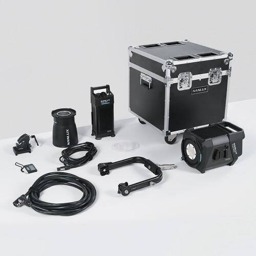 Студійне освітлення Nanlux Evoke 900C RGB LED Spot Light (Flight Case Kit) (Evoke 900C KIT) | Nanlux