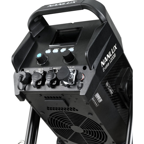 Студійне освітлення Nanlux Evoke 1200B LED Bi-Color Spot Light Kit with Fresnel Lens and Flight Case (Evoke 1200B FL-YK-Kit) | Nanlux