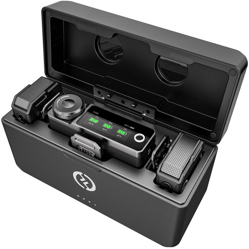 Радіосистема Hollyland LARK MAX Duo 2-Person Wireless Microphone System and Omnidirectional Lavalier Microphone Kit (2.4 GHz, Black) (LARK MAX Duo) | Hollyland