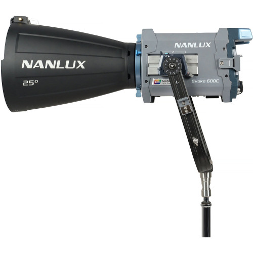 Студійне освітлення NANLUX Evoke 600C RGB LED Spotlight with trolley case (Evoke 600C KIT) | від бренду Nanlux