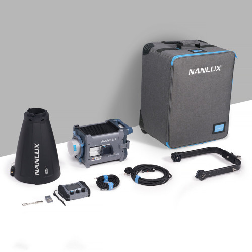 Студійне освітлення NANLUX Evoke 600C RGB LED Spotlight with trolley case (Evoke 600C KIT) | від бренду Nanlux